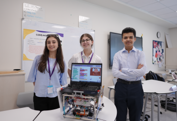 Students presenting entrepreneurial project